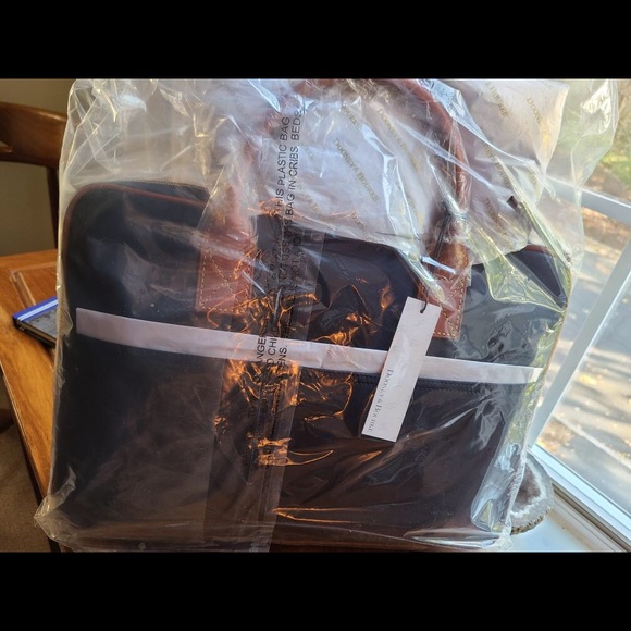 NEW Dooney & Bourke Navy Tote - Picture 4 of 5